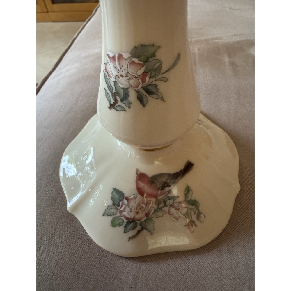 Gorgeous Pair Lenox "Serenade" CenterPiece With 24K Gold Floral Candlesticks - Picture 7 of 10